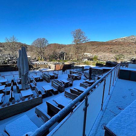 Grapes Hotel, Bar & Restaurant Snowdonia Nr Zip World Blaenau Ffestiniog Exterior photo